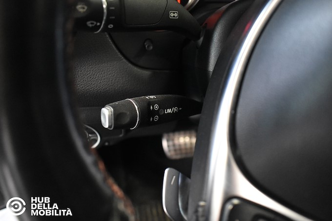 MERCEDES-BENZ CLA 180 d Automatic Premium